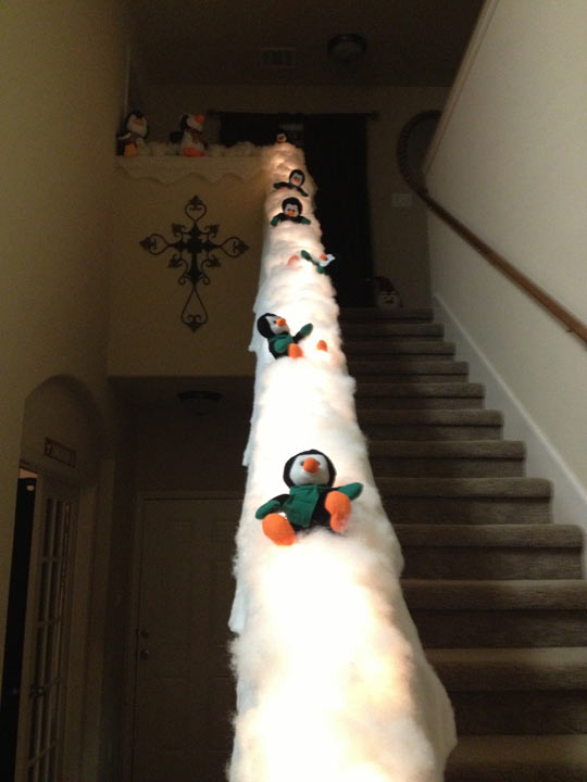 funny-penguin-slide-Christmas-scarf