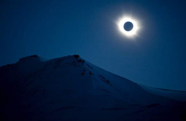 eclipse-moon-solar-eclipse-sun-norway