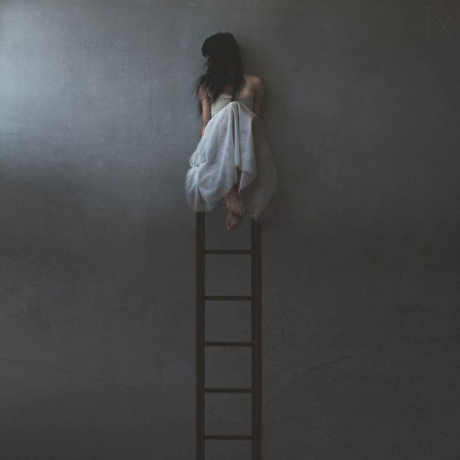 ladder-climb-down-up